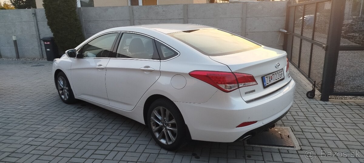 Hyundai i40, 1.7CRDi, sedan, model 2015 - 6