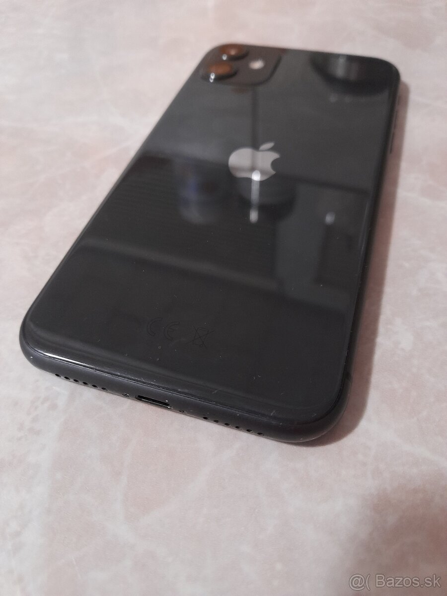 iPhone 11 / 64GB Black - 6