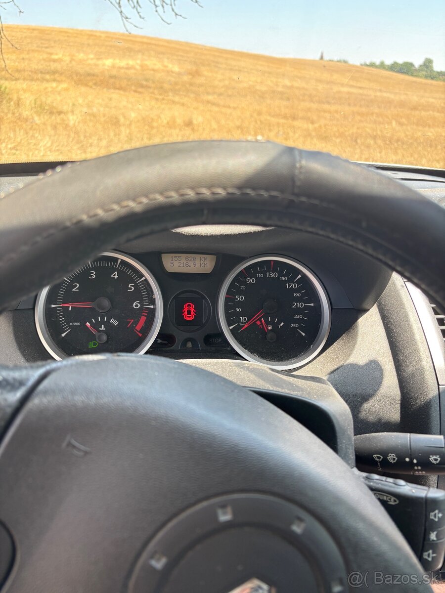 Predám Renault Mégane II 1.4 16V benzín - 6