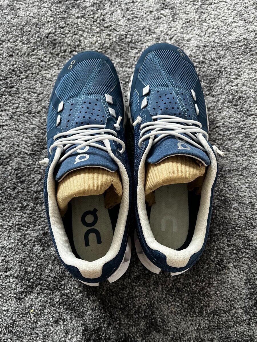 on Running model cloud. Velikost 37 - 6