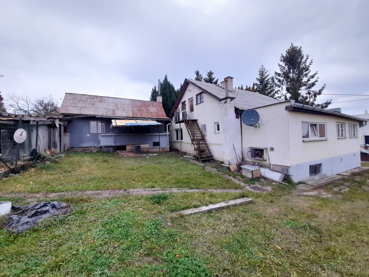 Exkluzívny stavebný pozemok v lukratívnej lokalite Pereš - 6