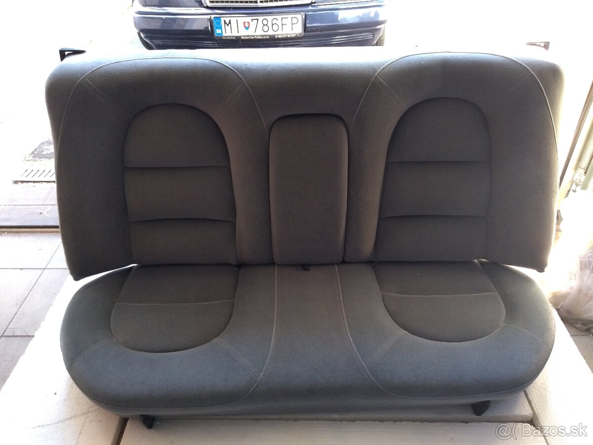 SAAB 900 sedan sedadlá - 6