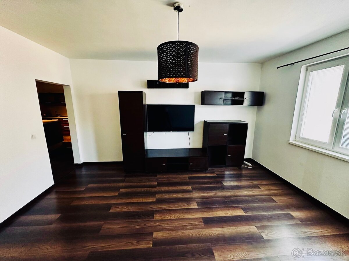 Na prenájom 2-izbový byt Handlová - 6