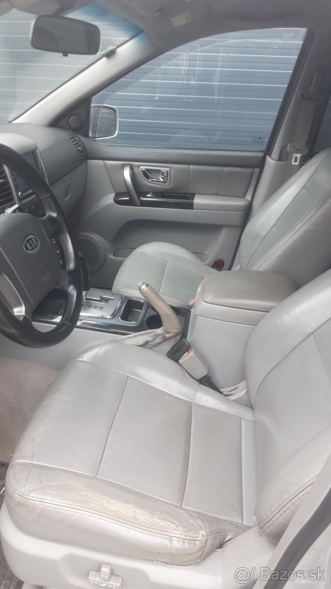 KIA SORENTO 2.5 CRDi SUV - 6