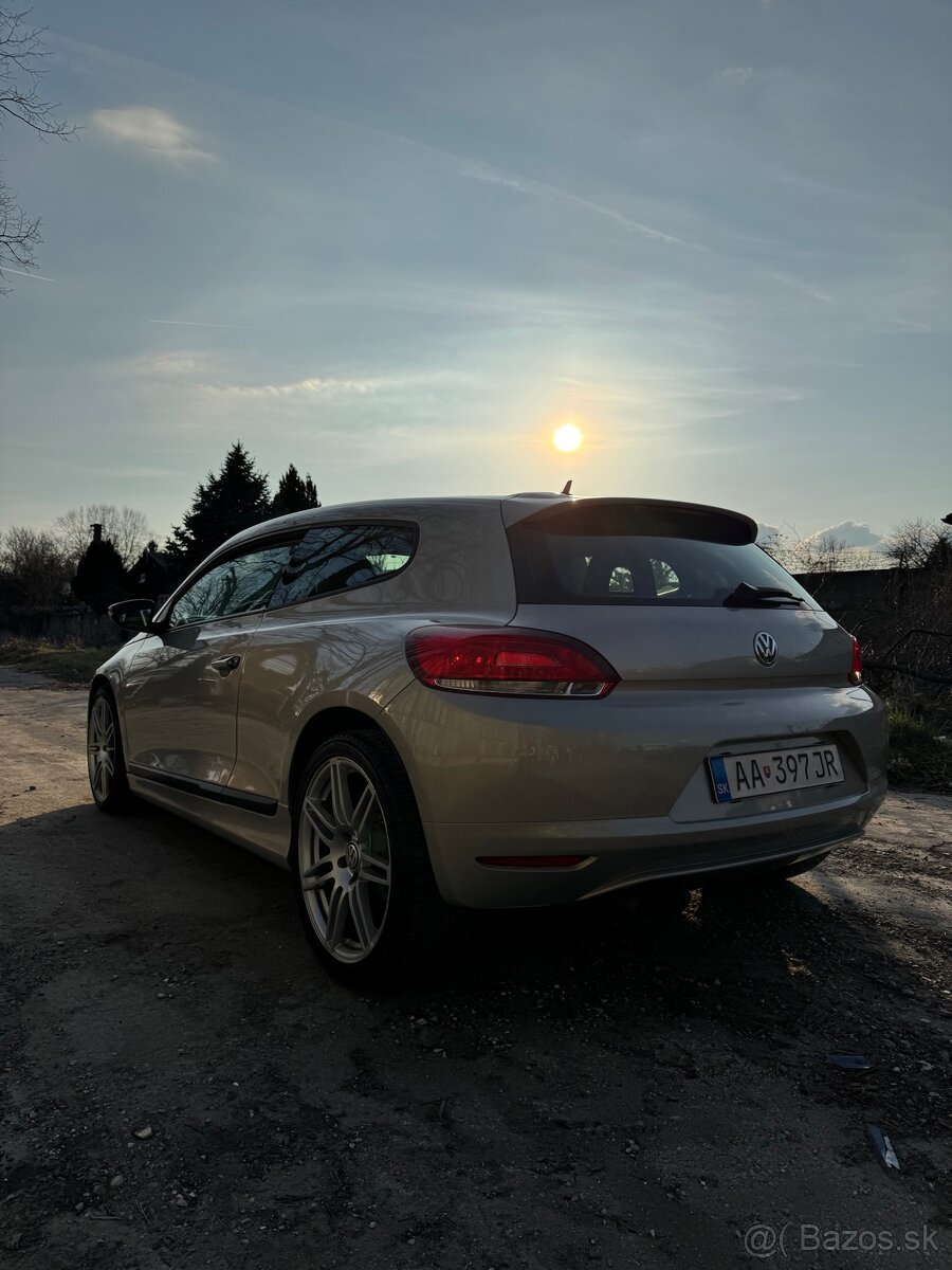 Volkswagen Scirocco 2.0TDI 2010rok - 6