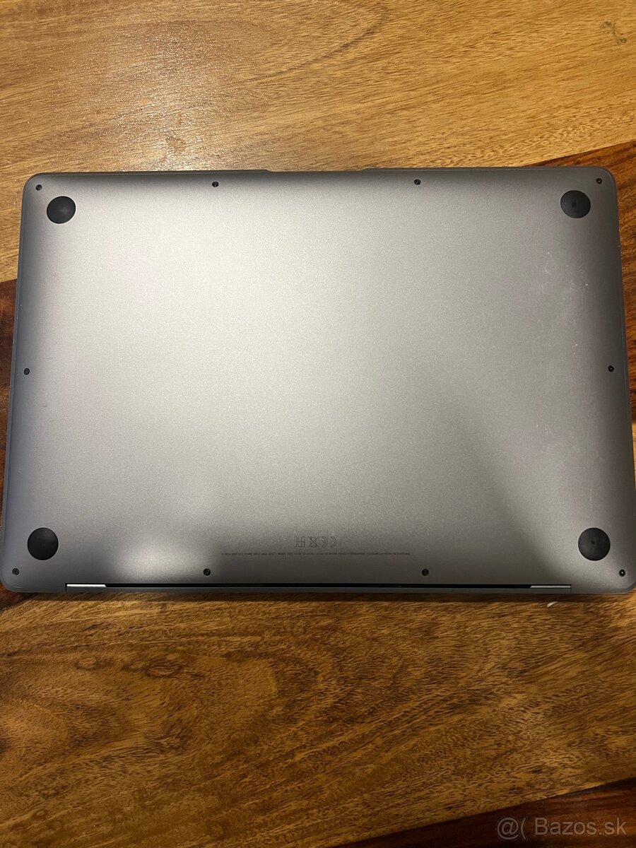 Apple MacBook Air M1 (8 GB RAM, 256 GB SSD) - 6