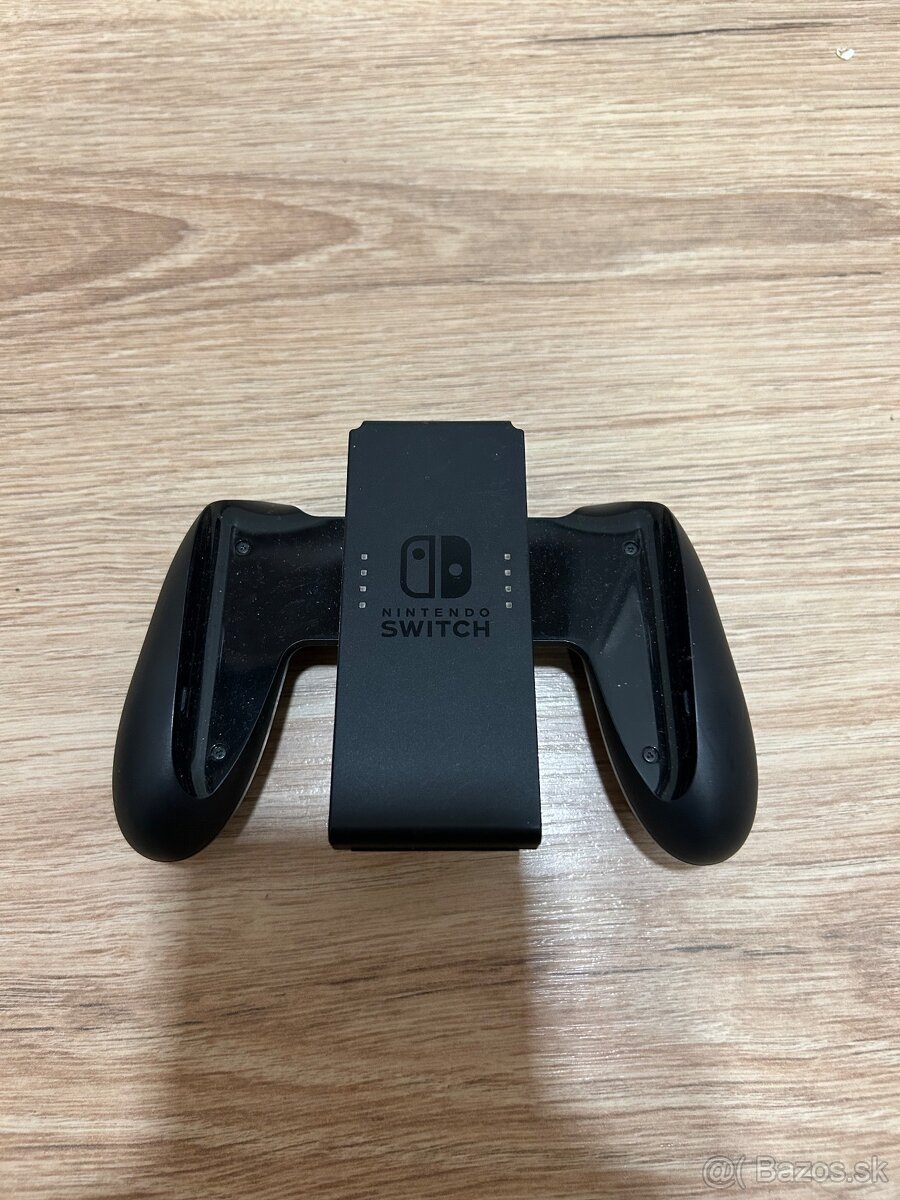 Predám Nintendo Switch Monster Hunter Edition s prísl. - 6