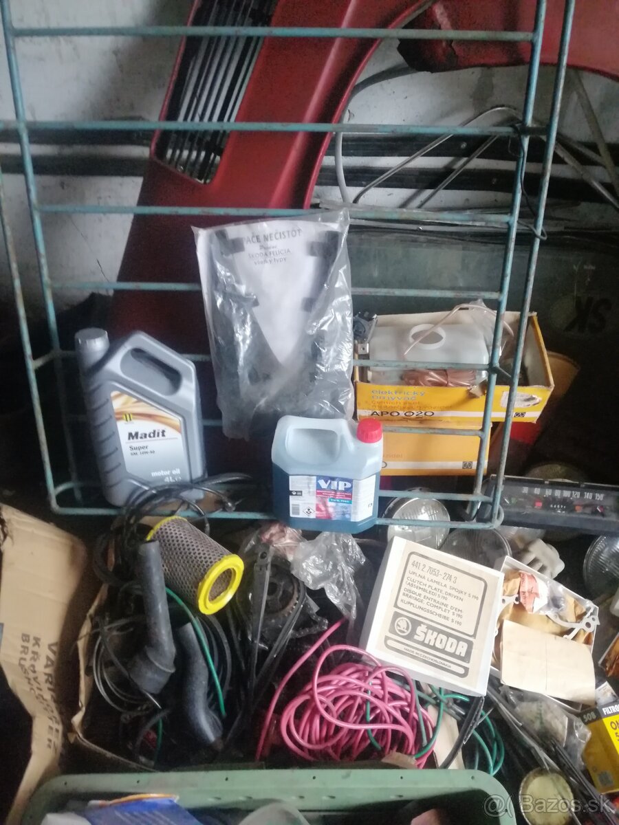 Škoda 100 diely - 6