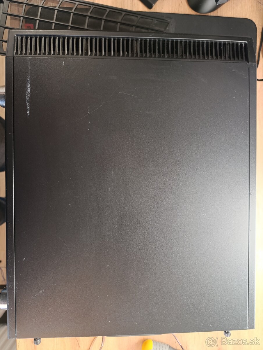 Predam skrinku Fractal Design Define Nano S - Window - 6