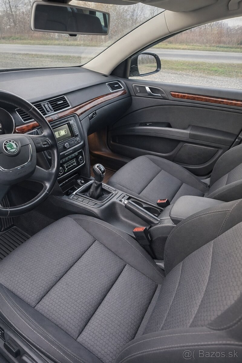 Predam Škoda Superb 2.0 tdi - 6