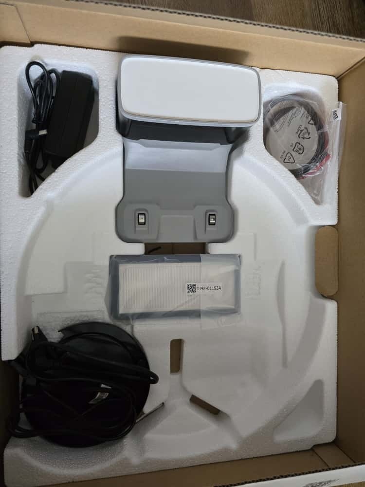 Predam roboticky vysavac Samsung Jet Bot VR30T80313W - 6