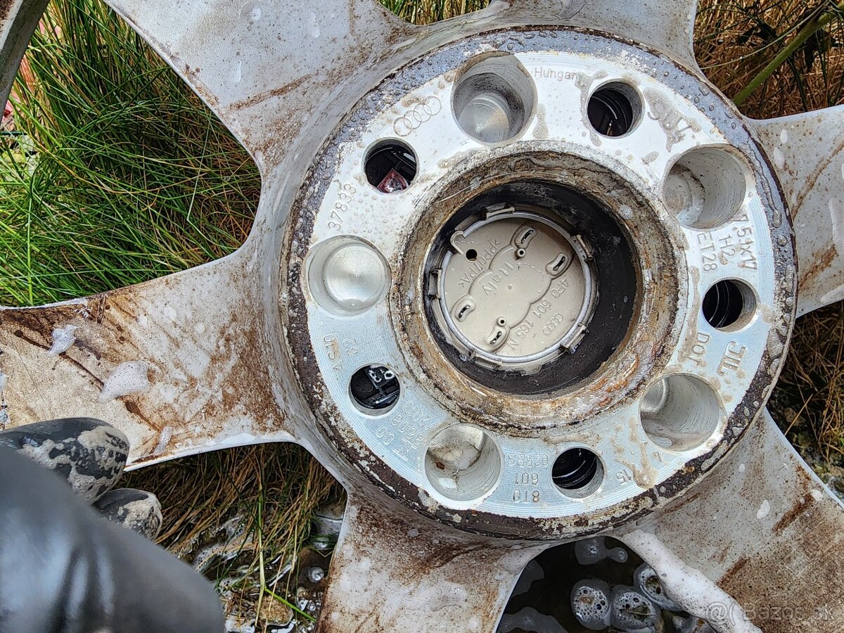 Predam originál elektróny na audi R17 - 6