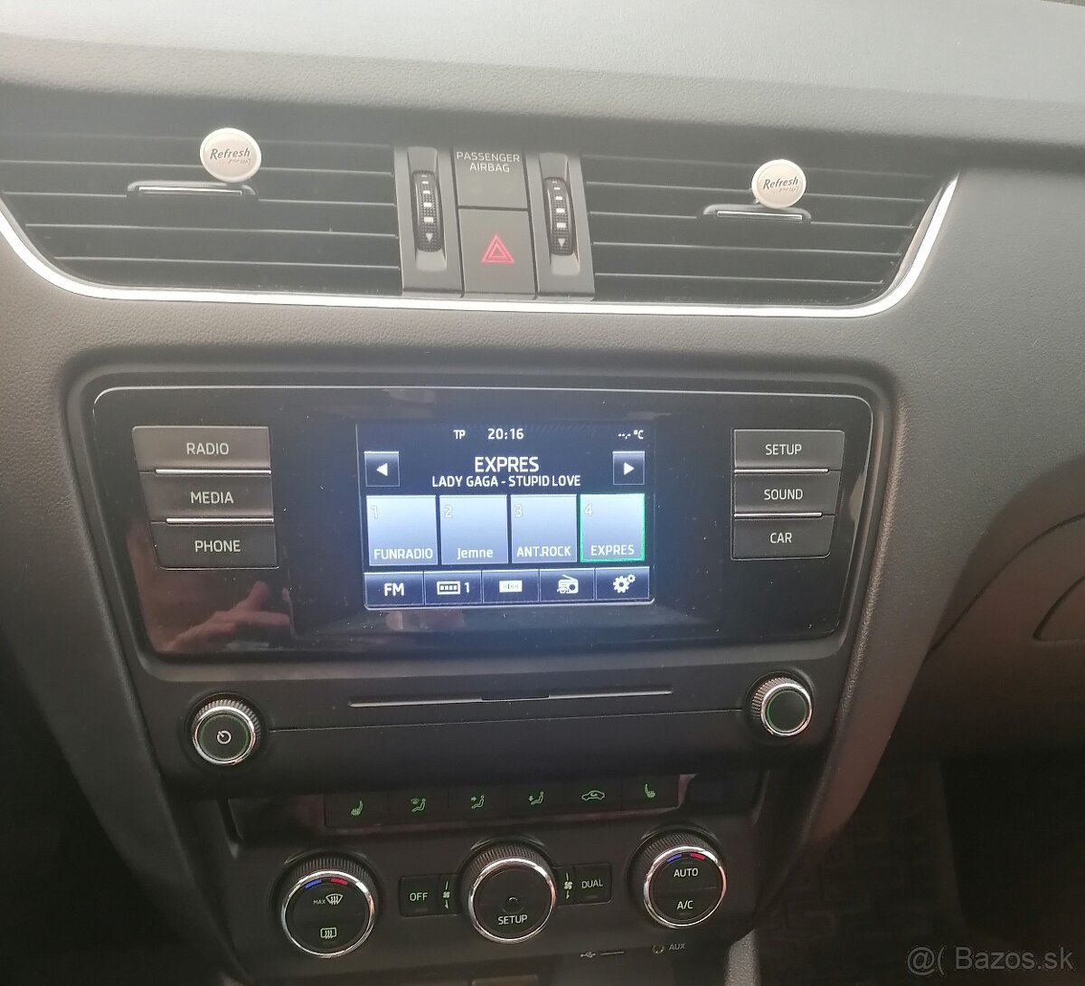 Rádio SWING - Škoda Octavia III - 6