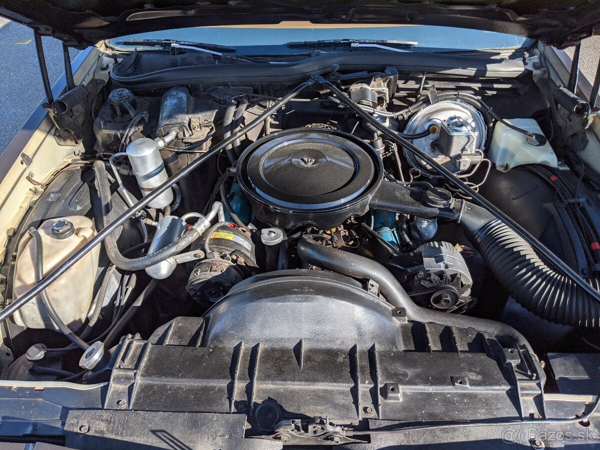 OLDSMOBILE Delta 88 Coupe - 6