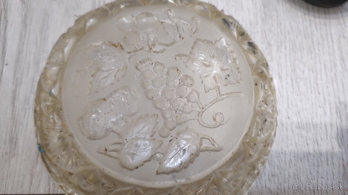 Staré sklenené nádoby - 6