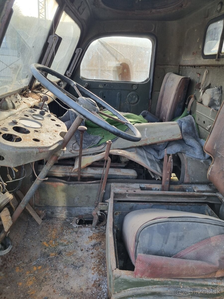 Praga V3S - Vetrieska - Hydraulická ruka, korba - 6