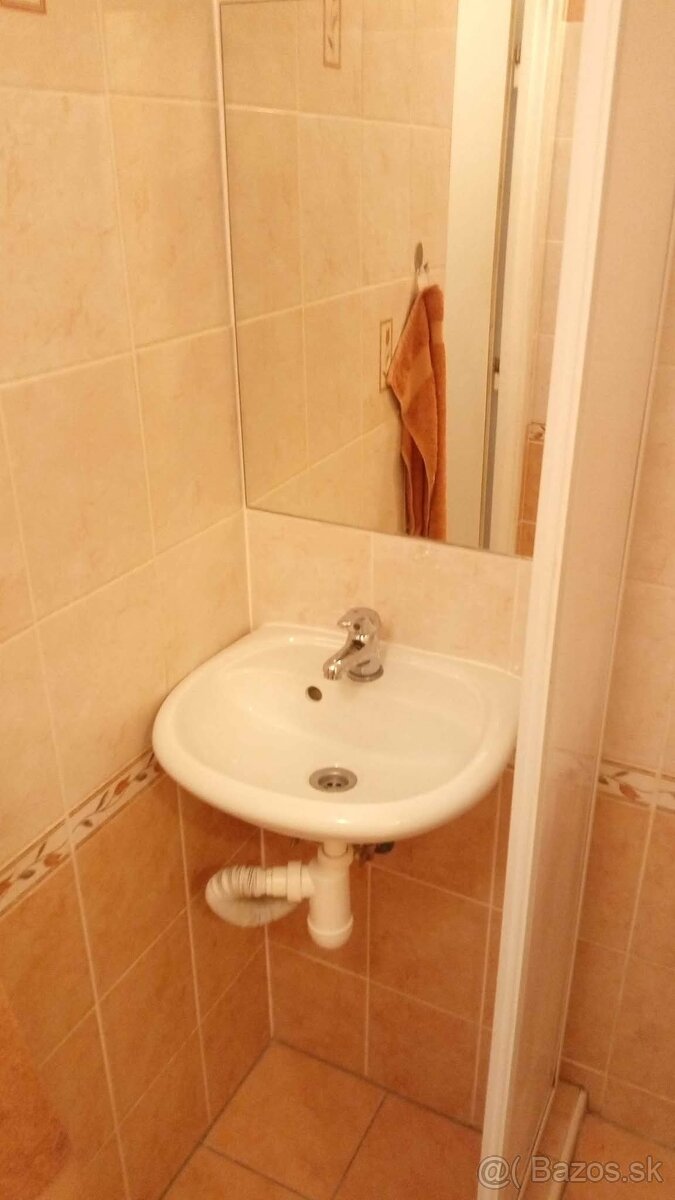 Prenajom garzonky Chrenova - 6
