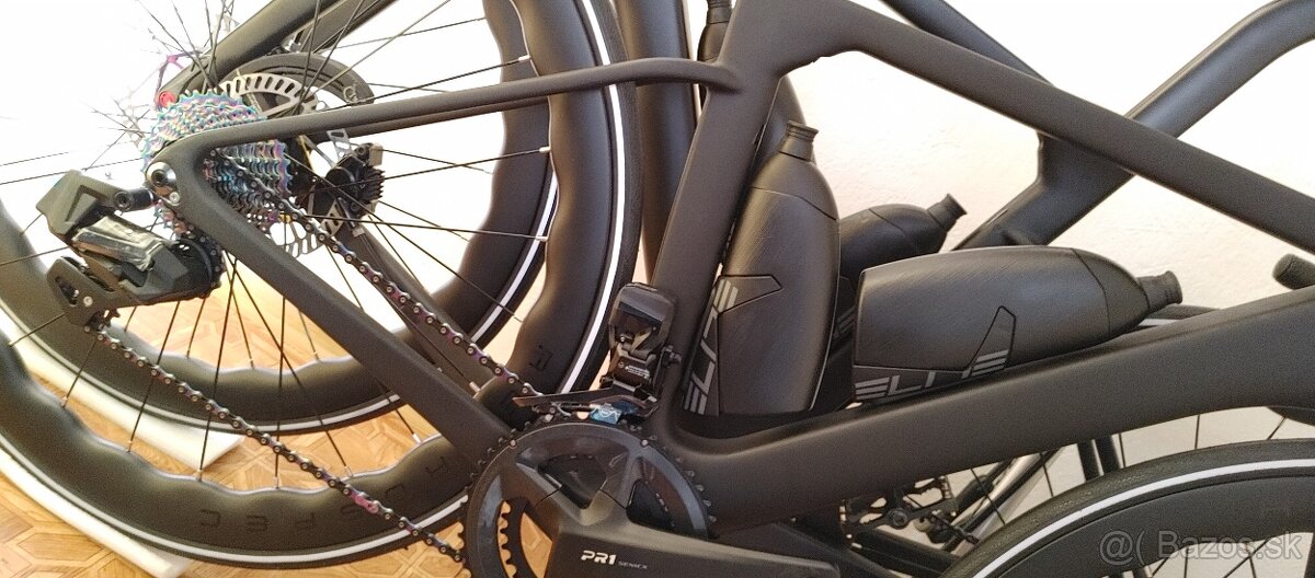 Kompletný karbónový cestný bicykel s elektronickým radením - 6