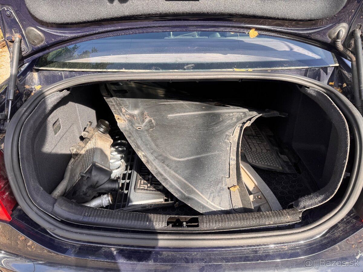 Rozpredam na náhradné diely Audi A6 C6 - 6