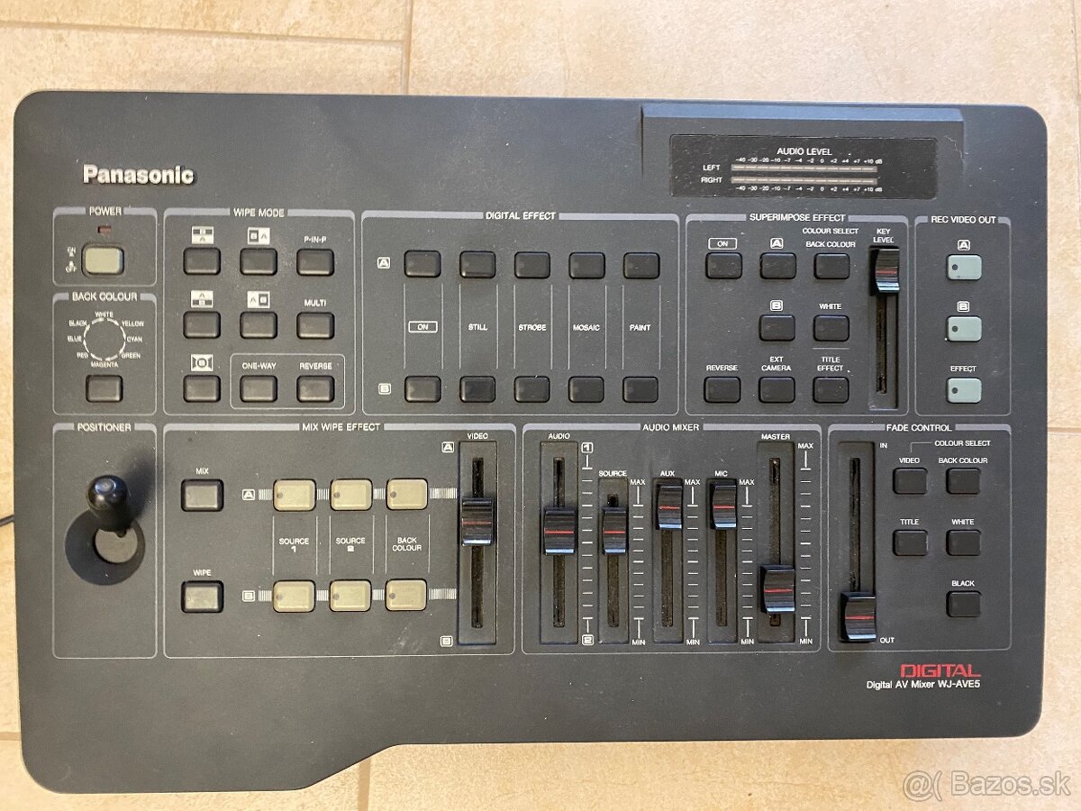 Titulkovač a video mixer - 6