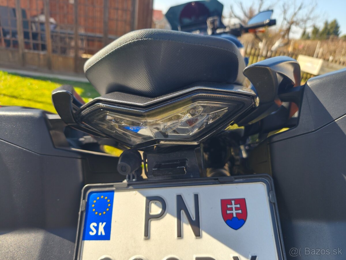 Kawasaki Ninja 1000SX - 6