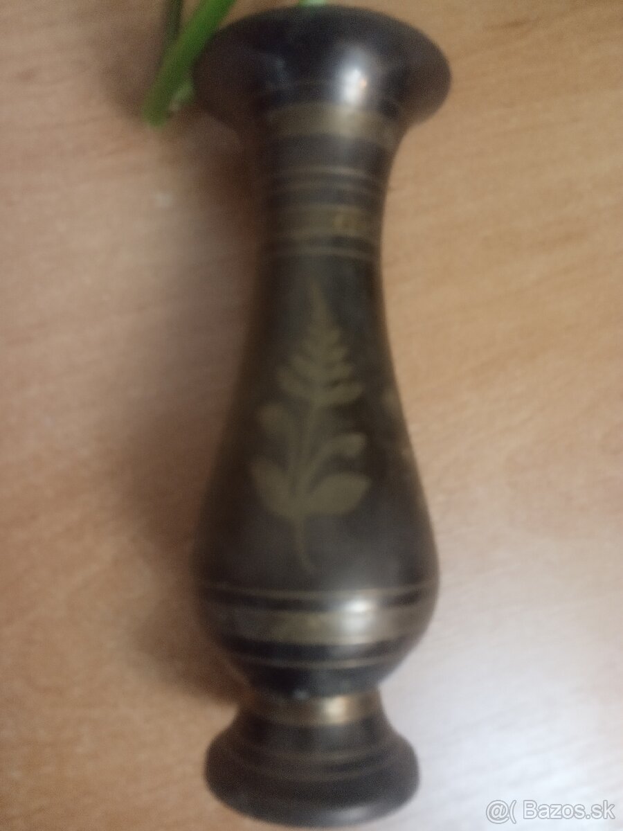 Vázy, svietniky mosadzné. - 6