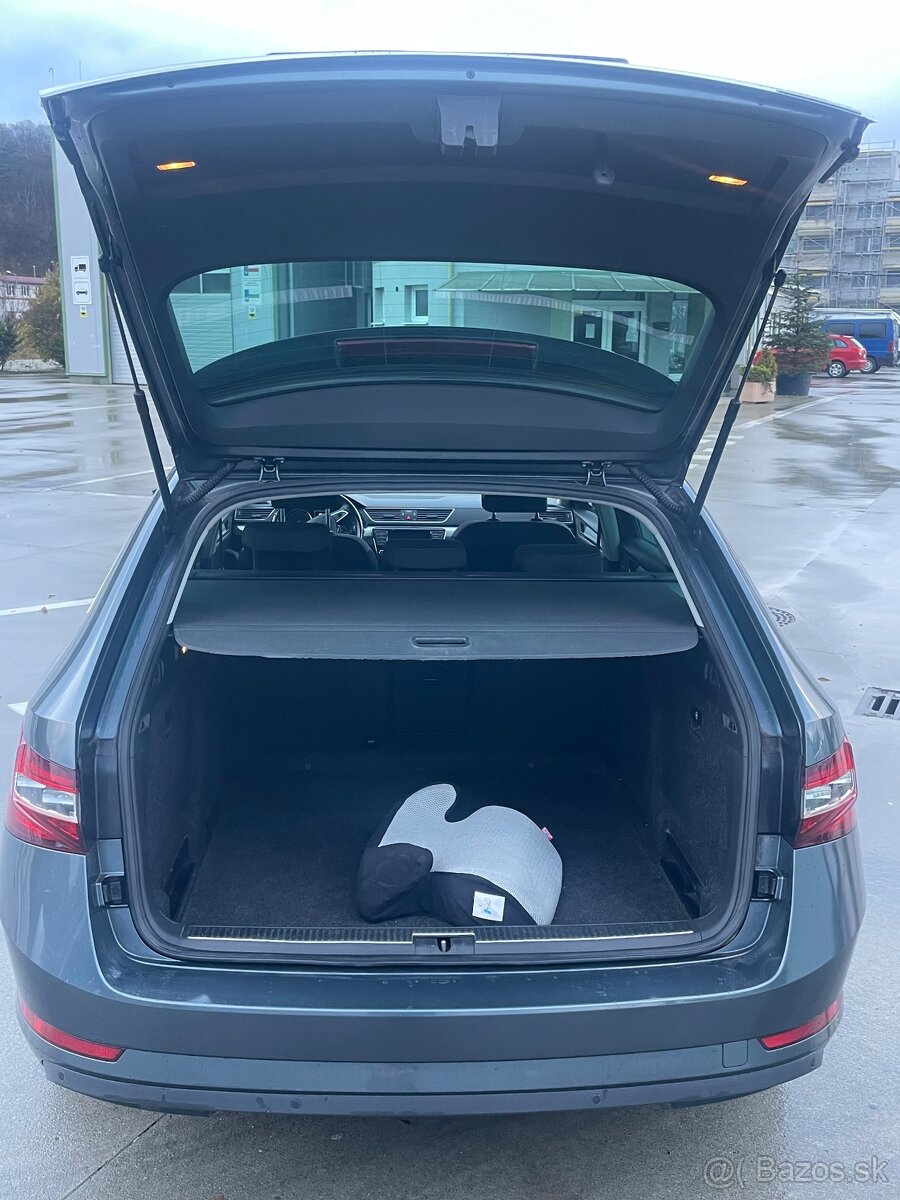 Skoda Superb kombi - 6