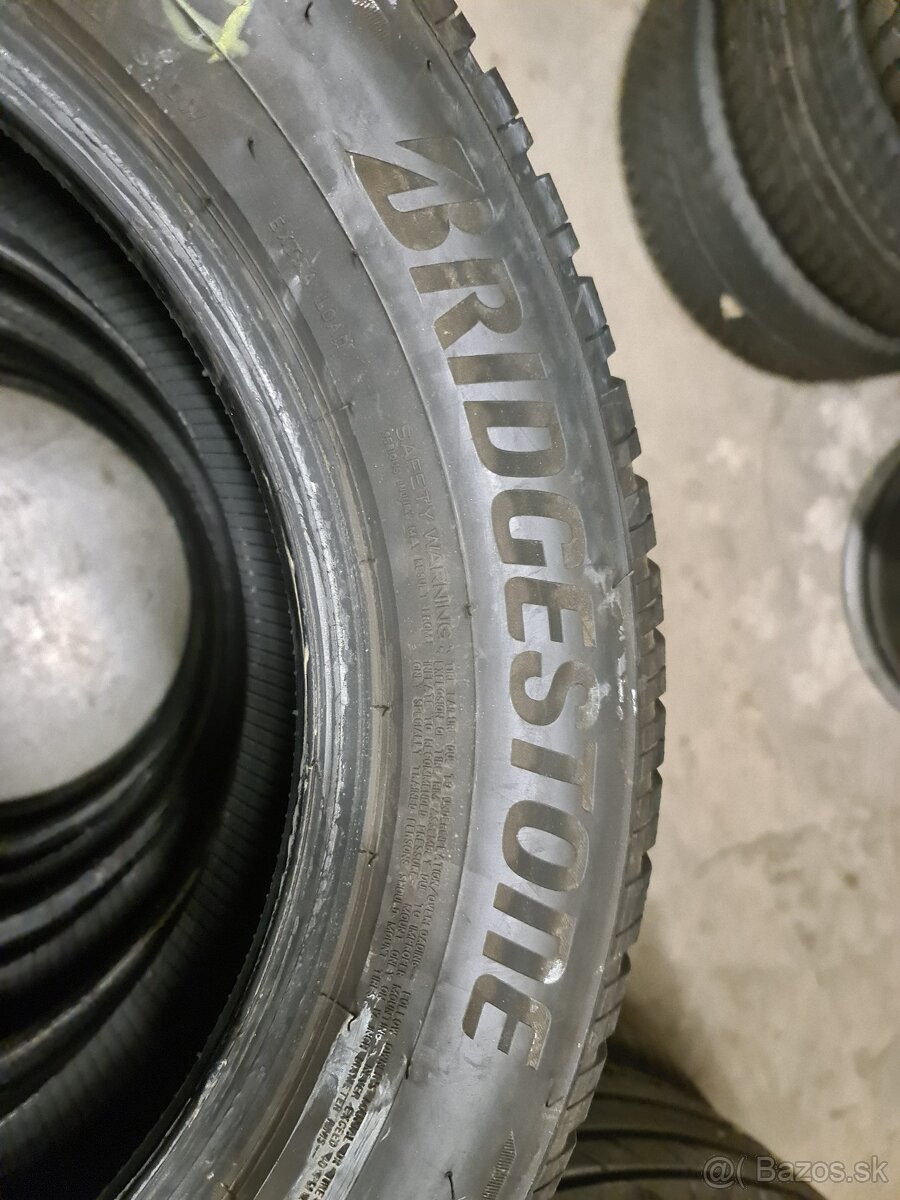 215/65 R17 ZIMNE PNEU BRIDGESTONE - 6