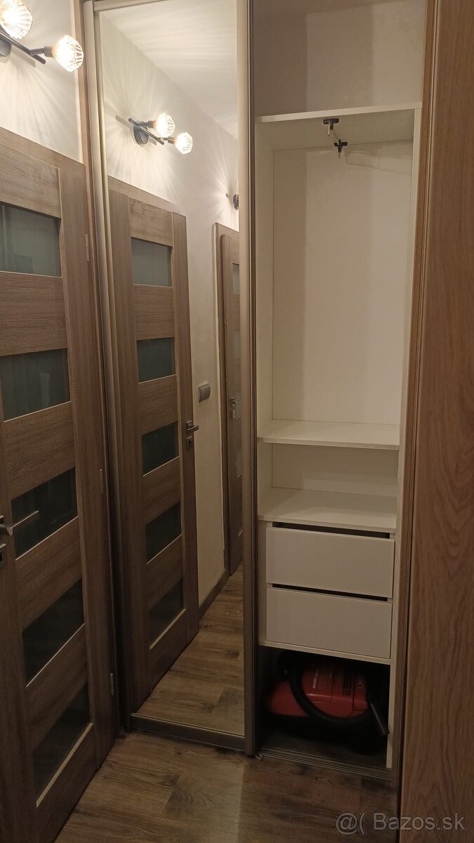 Skriňa - roldor - 6