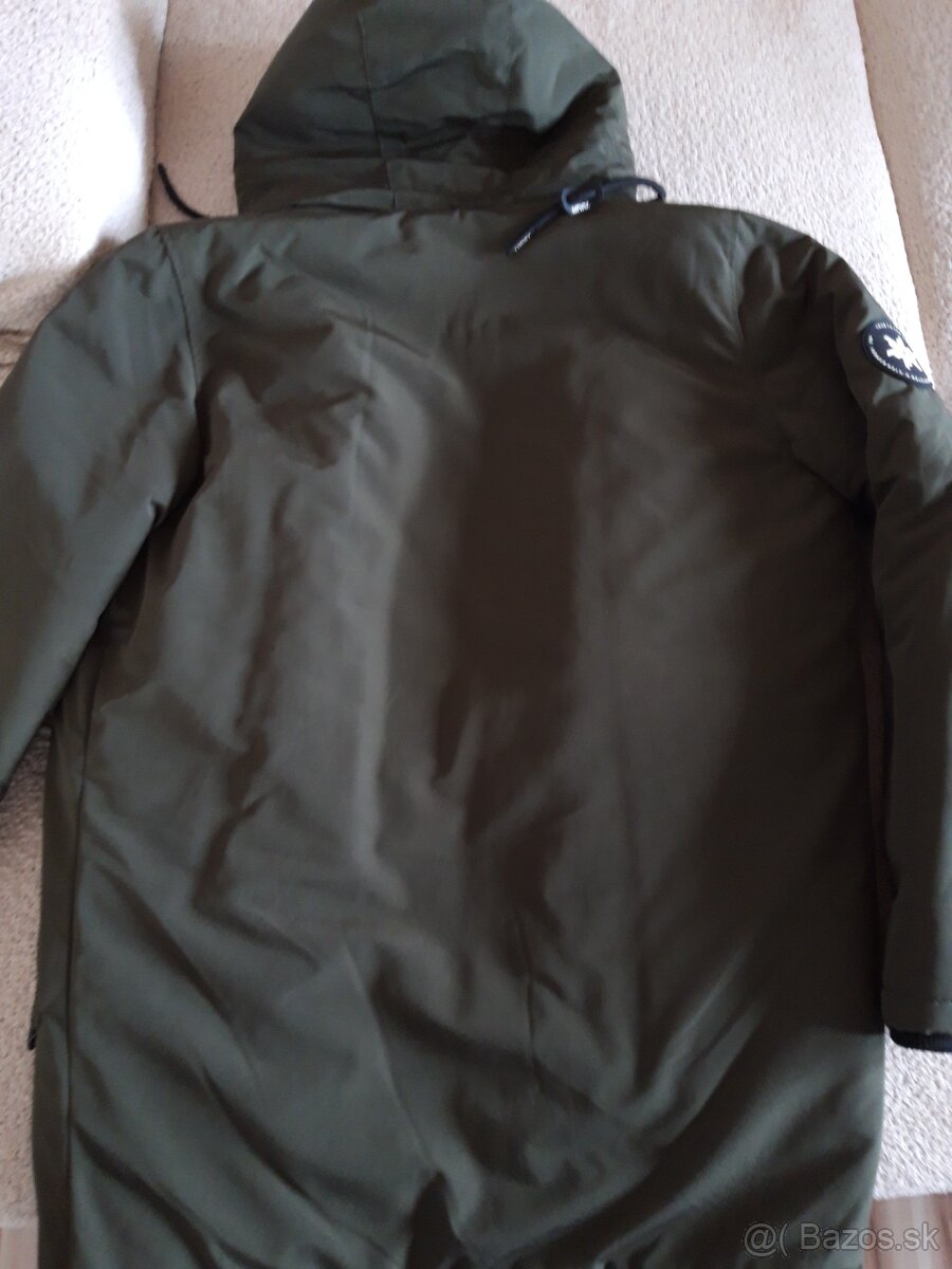 Zimná bunda-parka s kapucňou - 6
