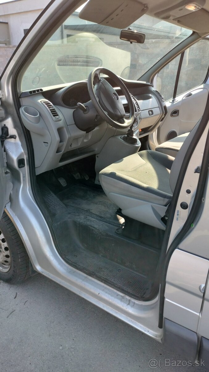 Opel Vivaro - 6