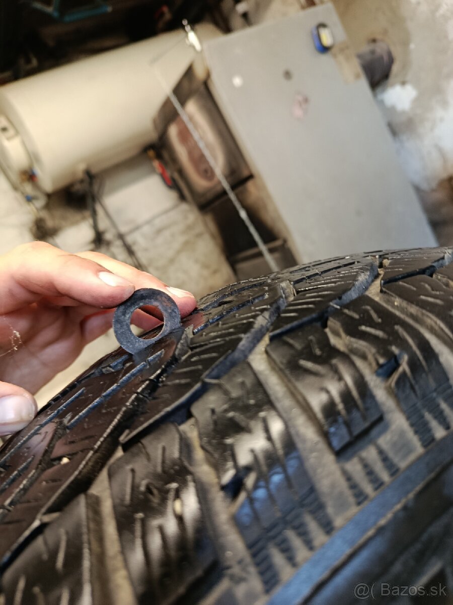 Zimné gumy 205/55 R16 - 6