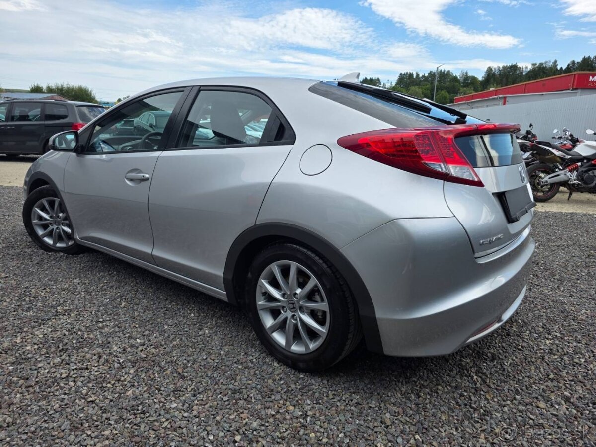 Honda Civic 1.4 i-VTEC Comfort - 6