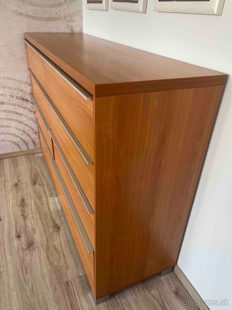 Komoda - 6
