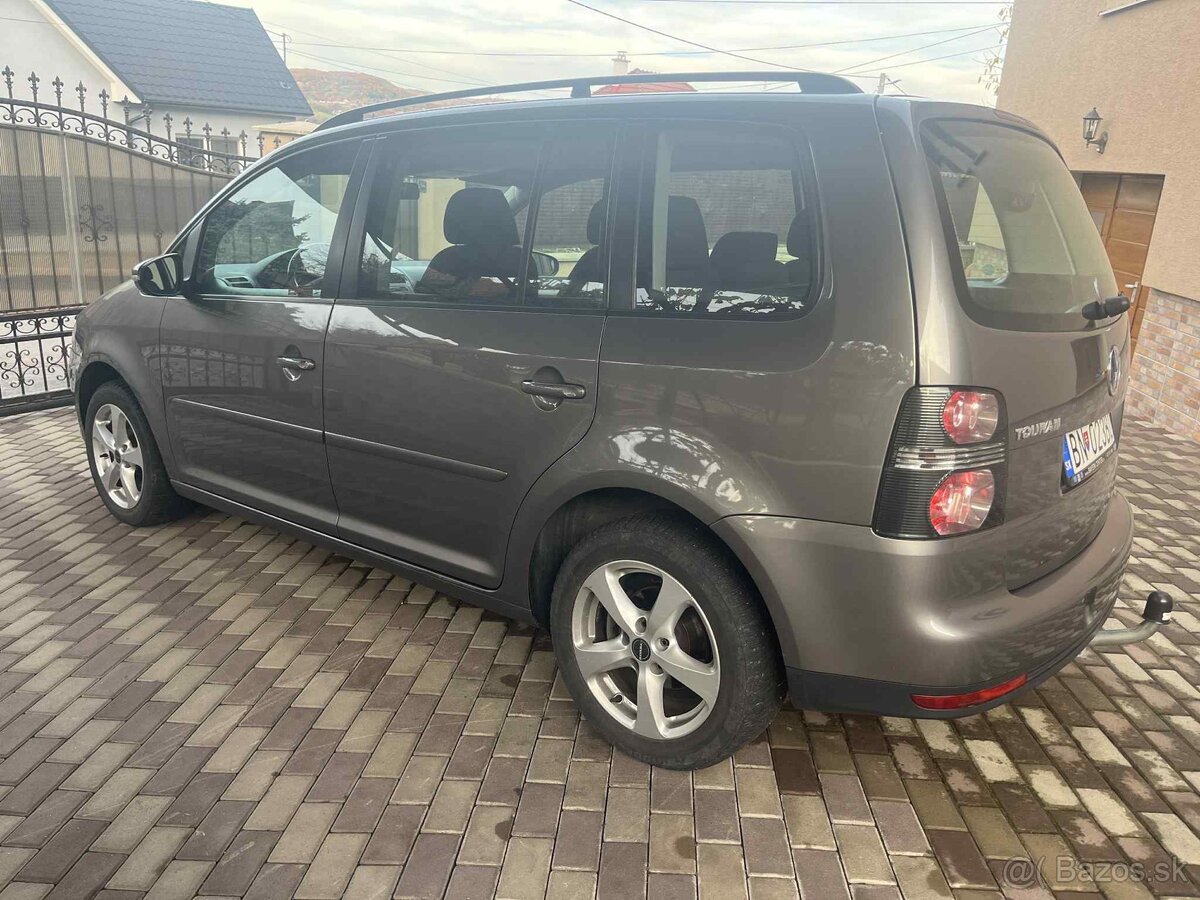 VW TOURAN 2.0 TDI - 6