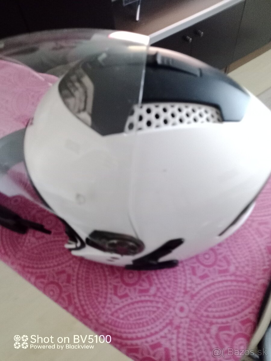 Vyklápacia helma - 6