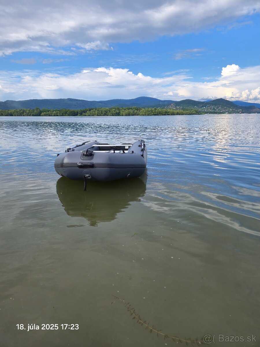 Prenájom nafukovacieho člna STARKBOAT DT-360S s kýlom - 6