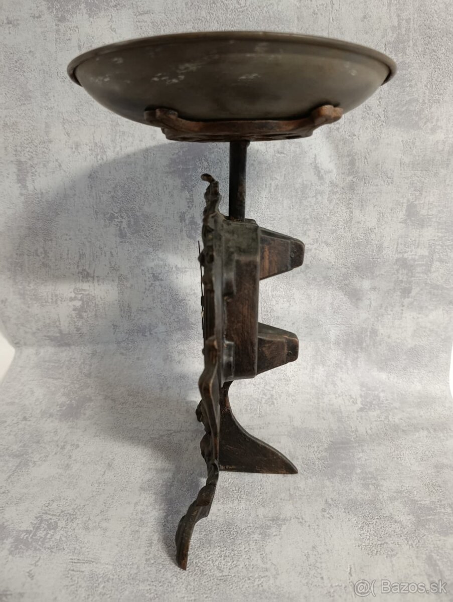 Velmi pěkné jednomiskové figuralné 10kg váhy. Stará váha - 6