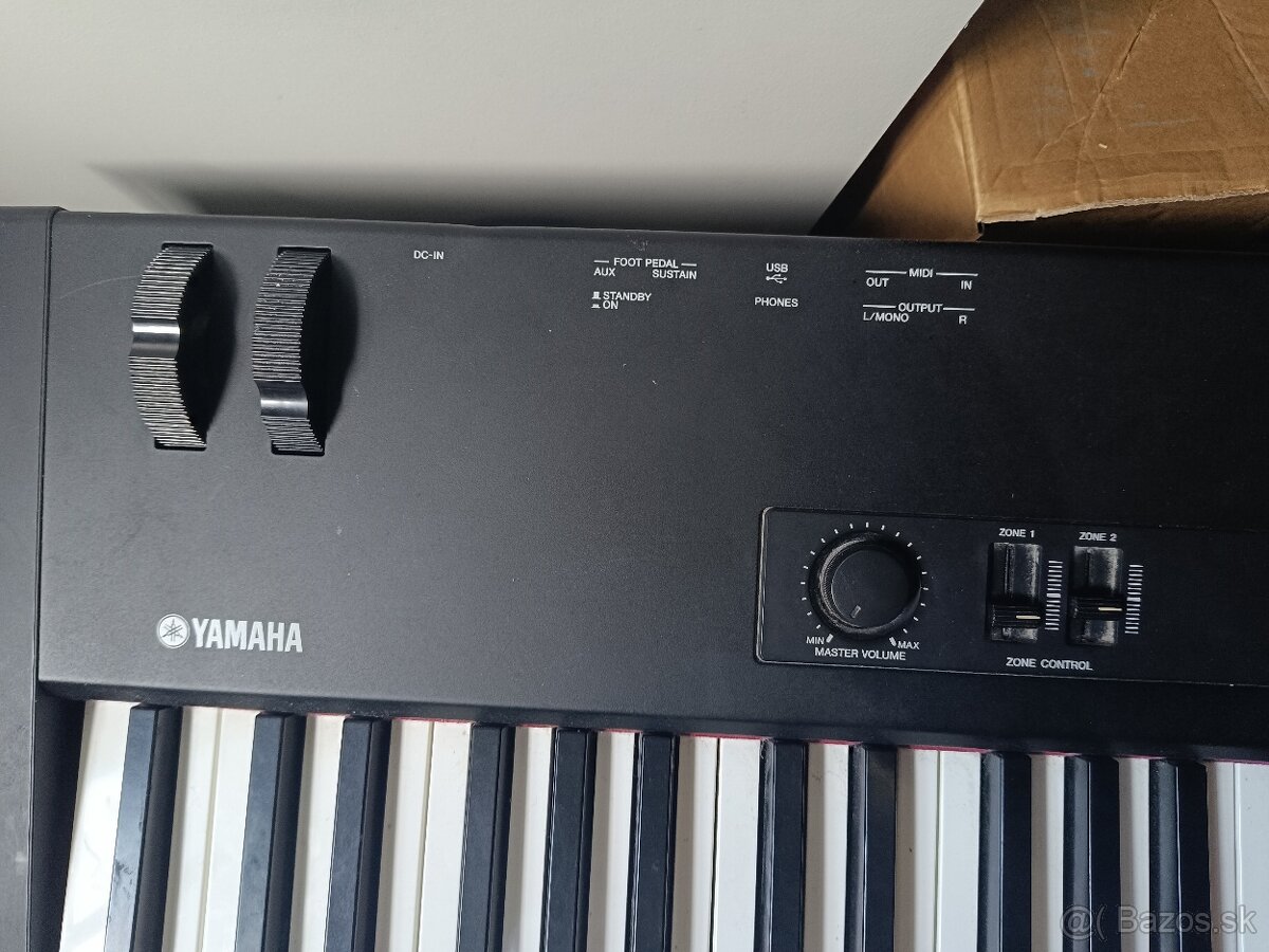 Yamaha CP33 – digitálne stage piano (88 kláves, vážená klavi - 6