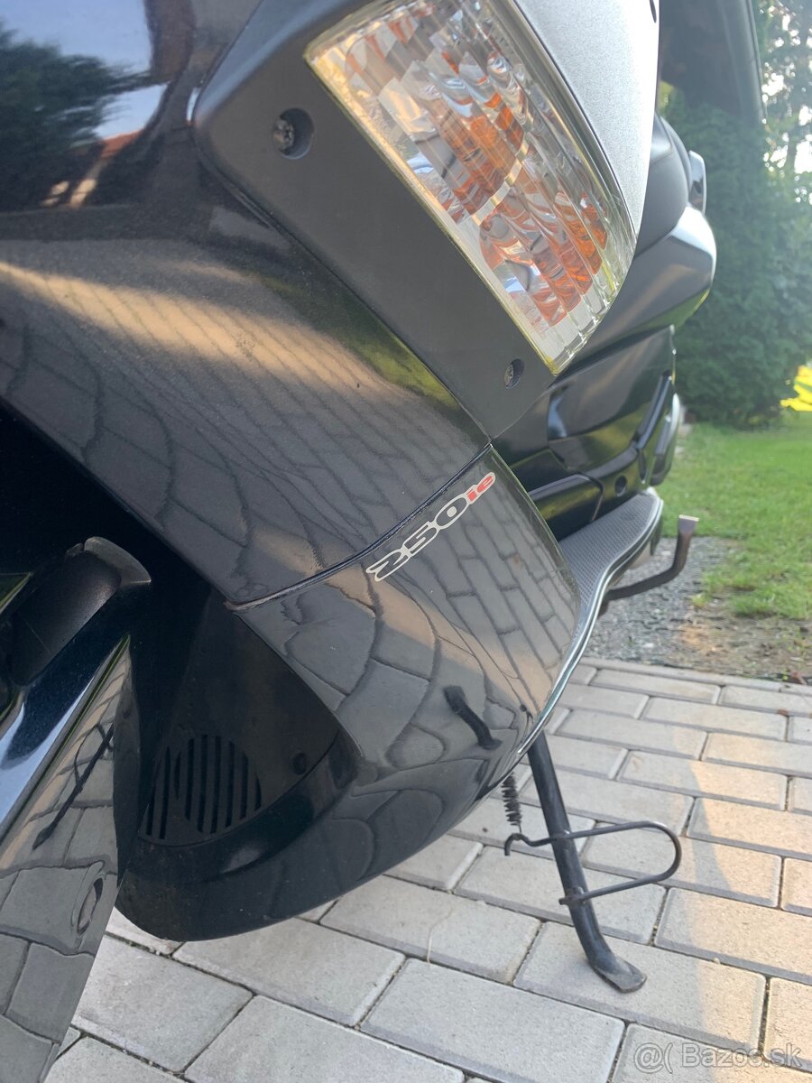 Gilera Nexus 250 - 6