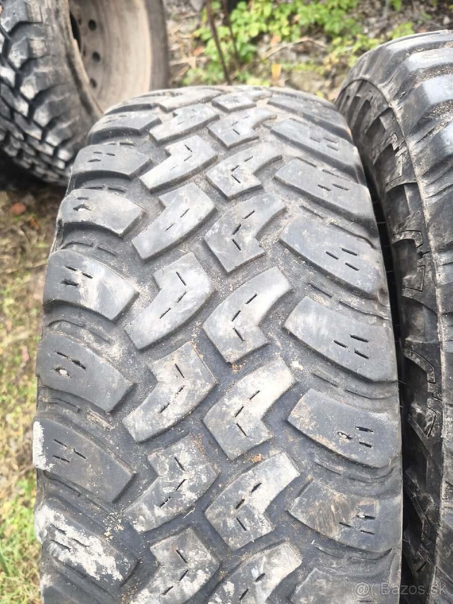 235/75 R15 6x139.7 M+S celoročné - 6