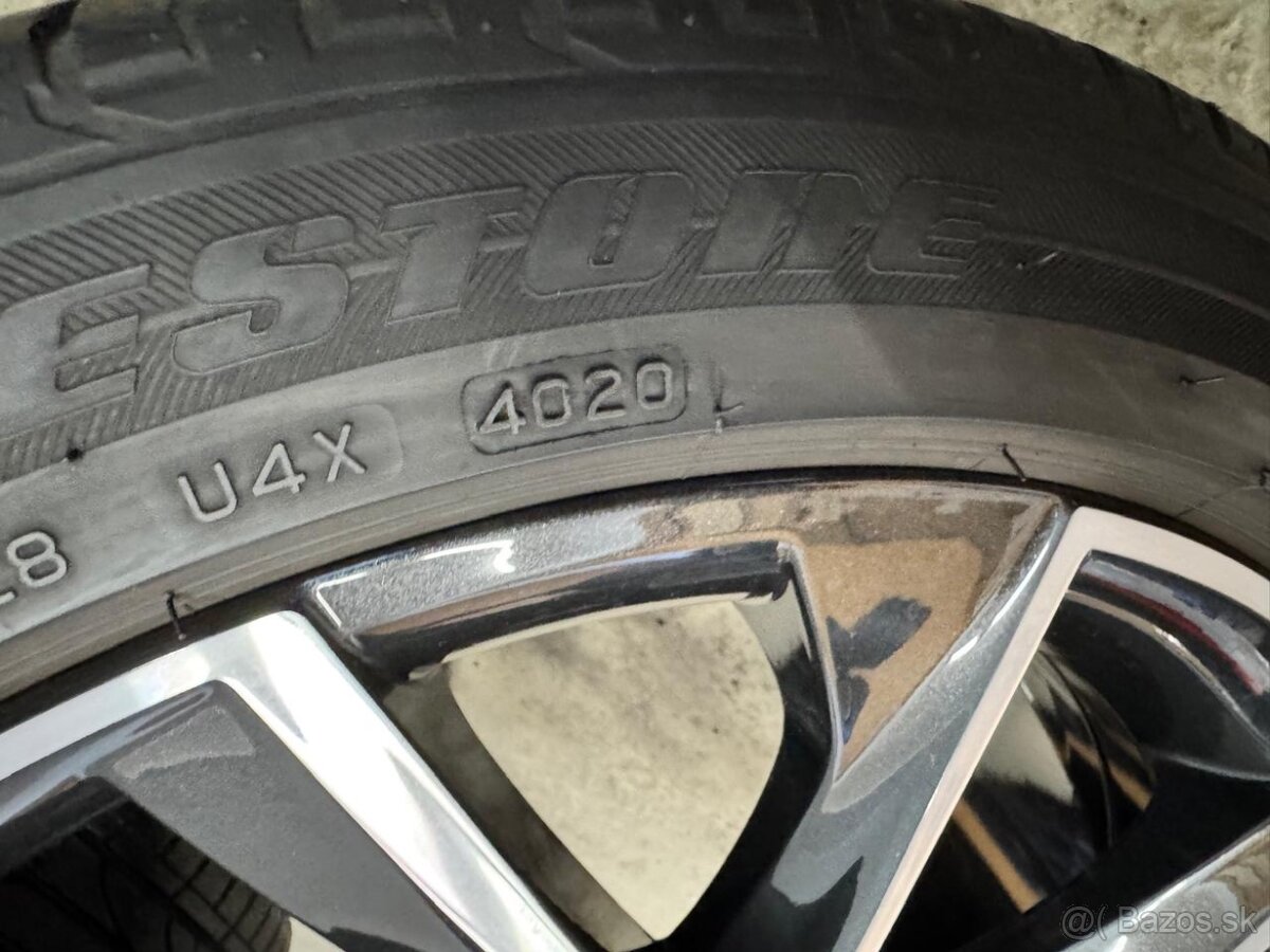 ORIGINAL SKODA KAROQ SPORTLINE VEGA R19 5x112 225/45/19 - 6