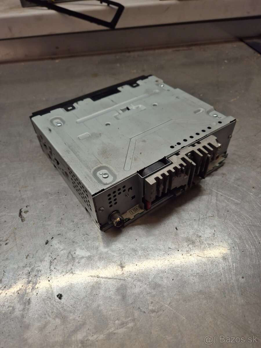 Predám autorádio Pioneer - CD - USB - AUX - 6