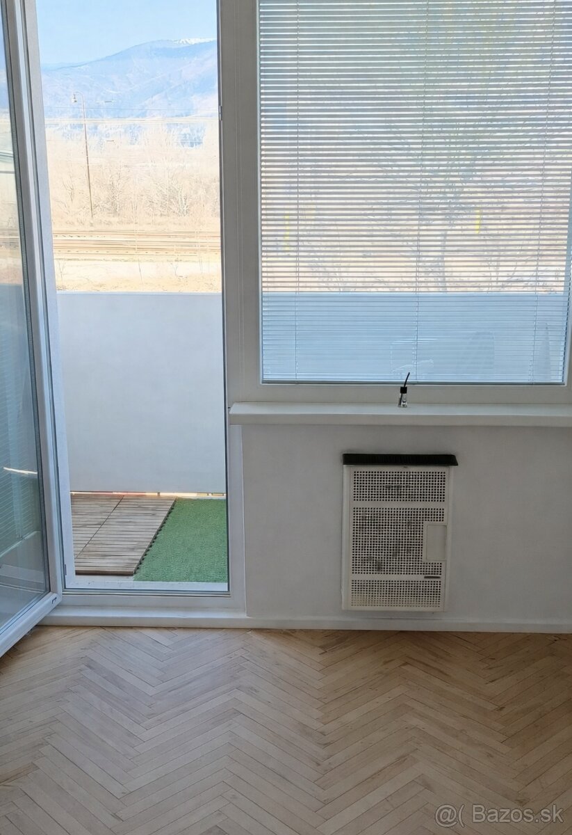 1 izbový byt s balkónom (širšie centrum) - 6