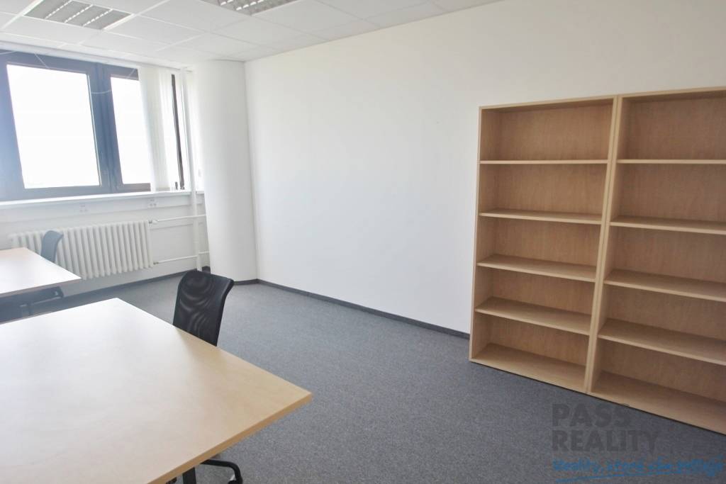 PRENÁJOM administratívnych priestorov 17 - 390 m2-TECHNOPOL - 6