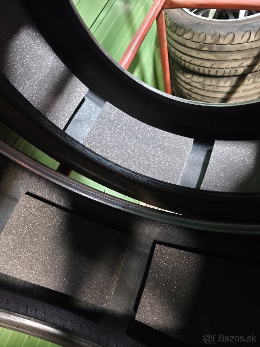 255/45 r19 zimné pneumatiky Pirelli Sottozero 3 - 6