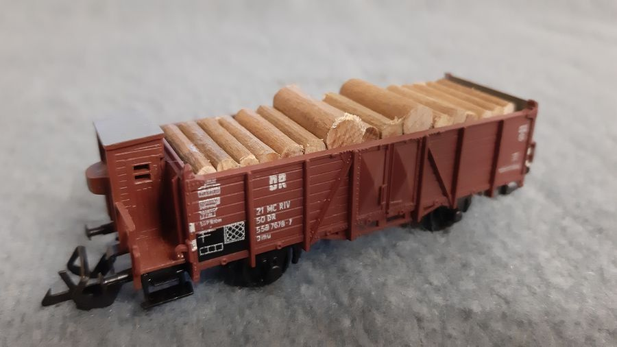 Vláčiky - otvorený vozeň Vtu/Omu s drevom - 6