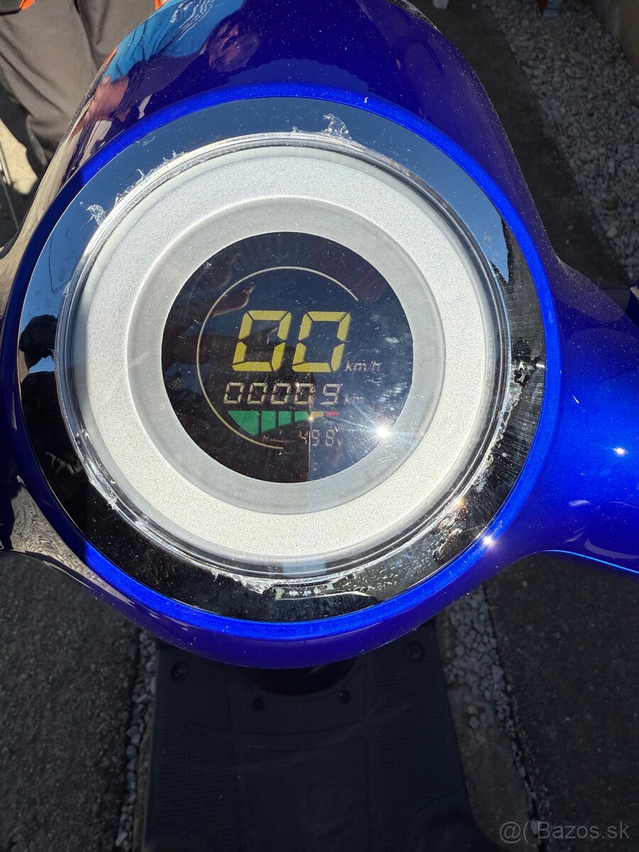 Predaj elektr. skútru ZTECH - ZT15F - 6