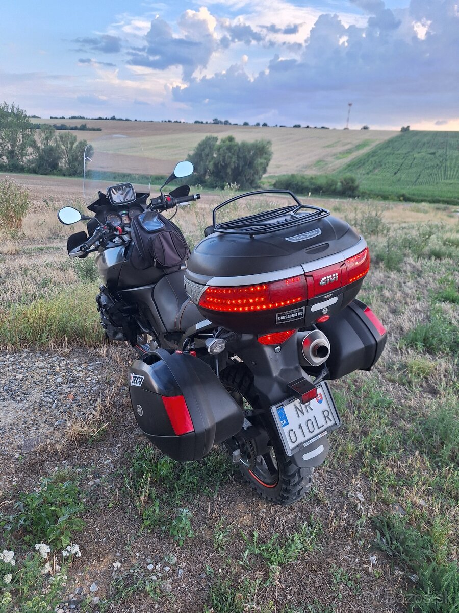 Suzuki Vetrom DL650 - 6