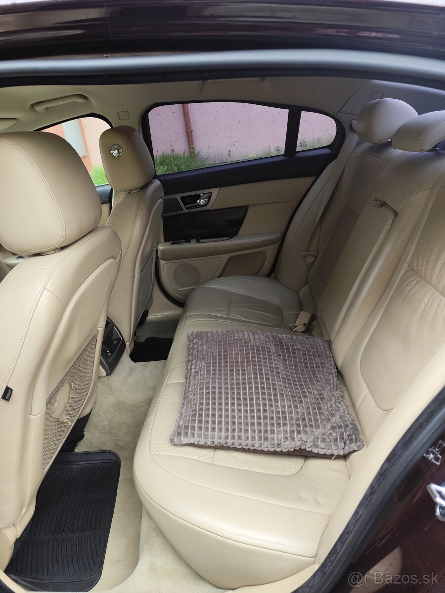 Predám Jaguár XF 3,0 6v.155kw - 6